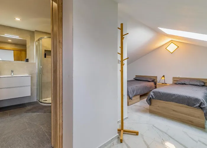 Premium Pina Premantura