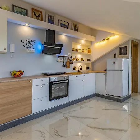 Premium Pina Apartment Premantura